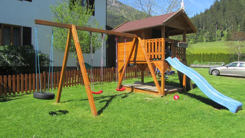 Large Cozy Apartment Grubweg 130 Qm Sankt Martin am Tennengebirge Dış mekan fotoğraf